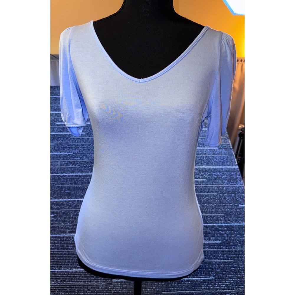 Nordstrom Rack V-Neck Top Women XS Blue Excellent Puff Sleeve Short Sleeve Soft